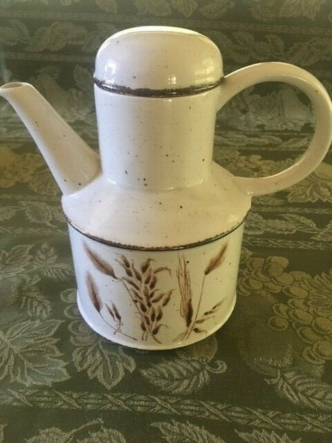 Coffee Pot & Lid Wild Oats Stonehenge 6 3/4" Made In England